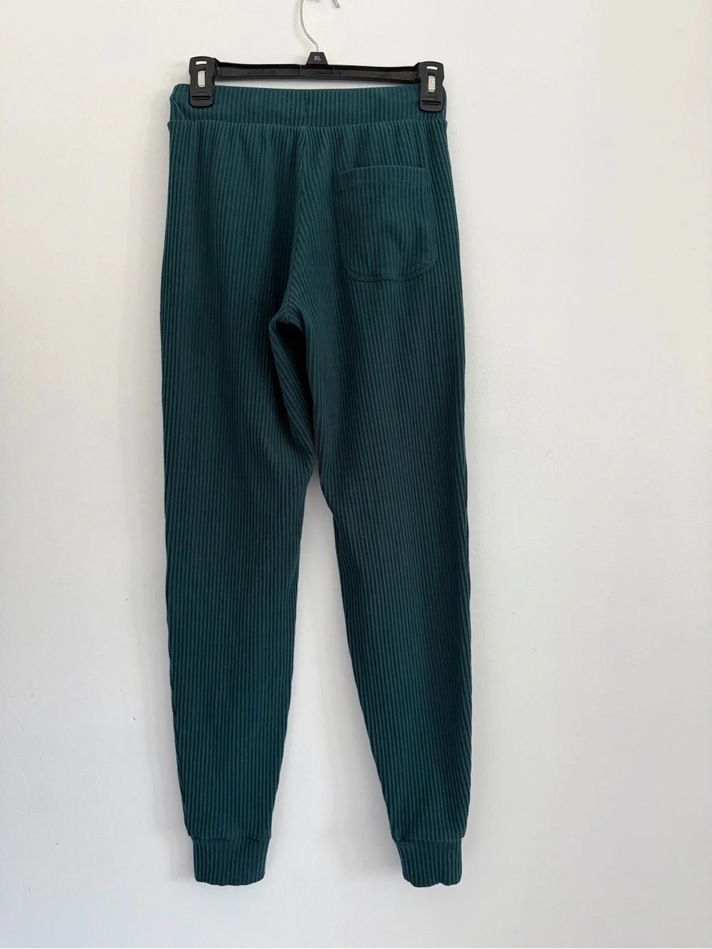 ALO Yoga Ribbed Leggings in Green